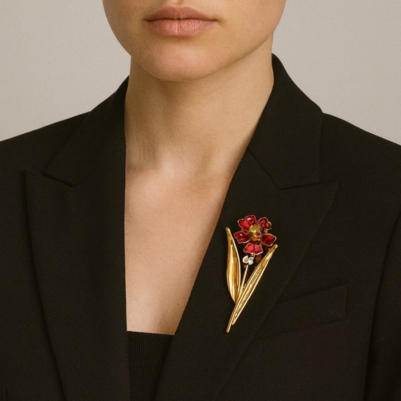 Elegant Red and Gold Floral Brooch - Picture 3 of 3